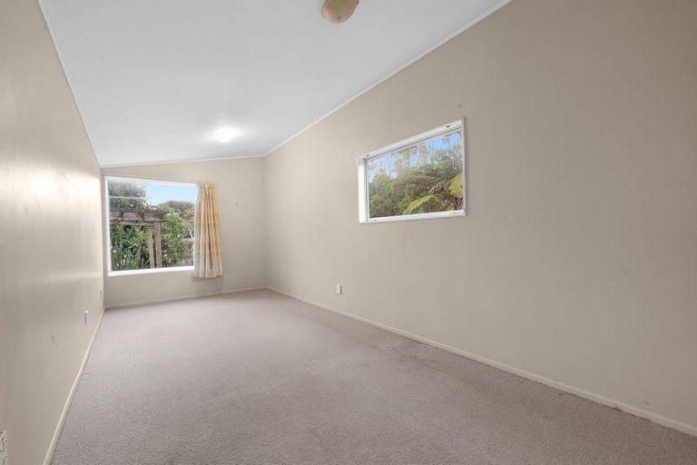Photo of property in 143 Bays Road, Orere Point, Papakura, 2585
