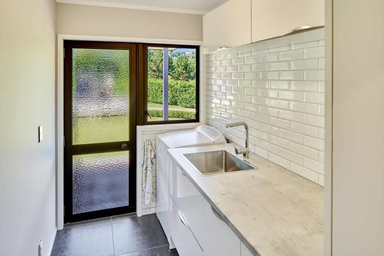 Photo of property in 262b Katherine Mansfield Drive, Whitemans Valley, Upper Hutt, 5371