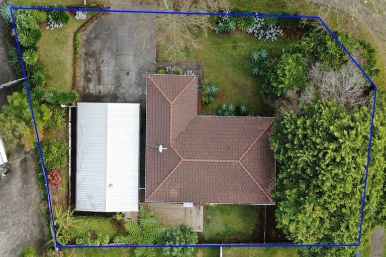 Photo of property in 1 Banyan Drive, Totara Heights, Auckland, 2105