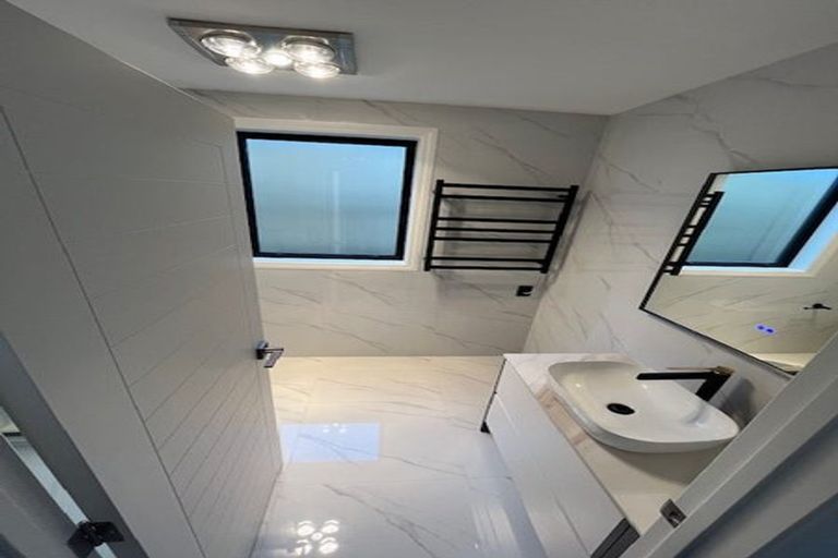 Photo of property in 30 Black Shed Road, Flat Bush, Auckland, 2019