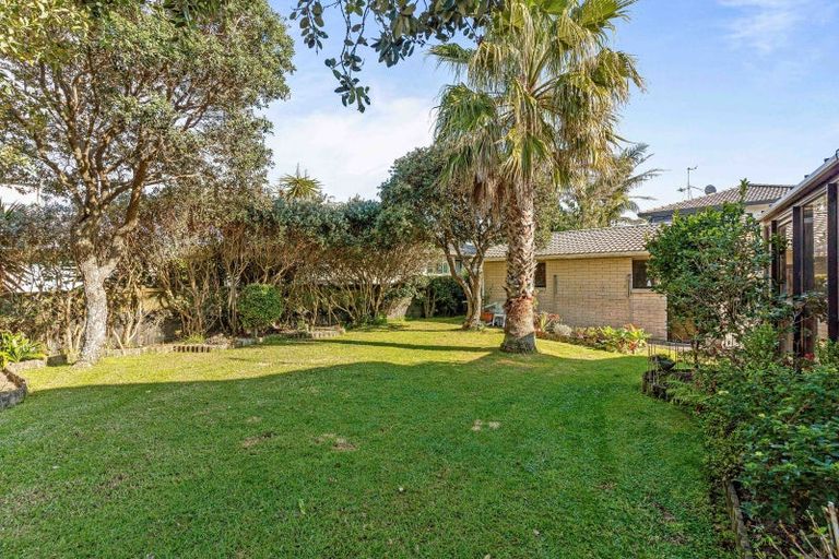 Photo of property in 17 Sunbrae Grove, Mount Maunganui, 3116