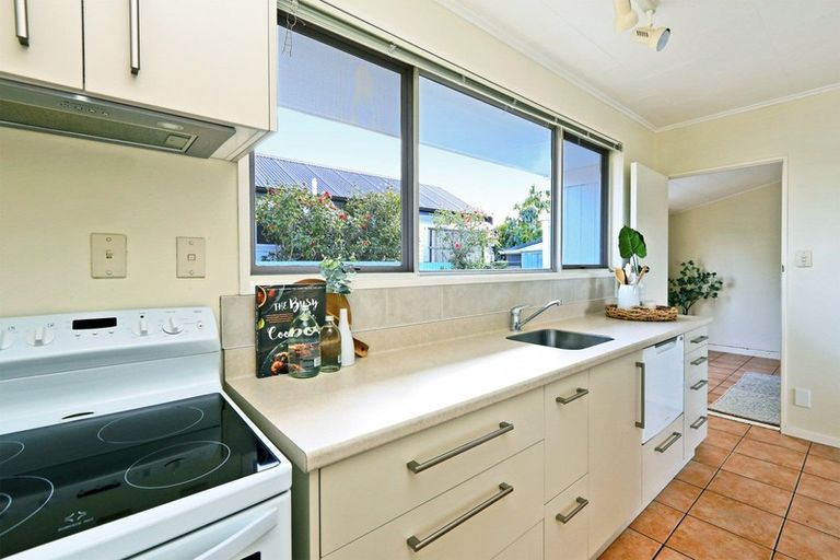 Photo of property in 3/11 Church Road, Taradale, Napier, 4112