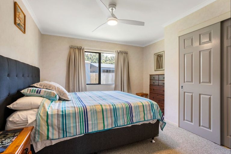 Photo of property in 105 Avalon Place, Whangamata, 3620