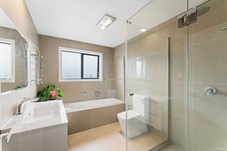 Photo of property in 12 Hangahai Road, Flat Bush, Auckland, 2019