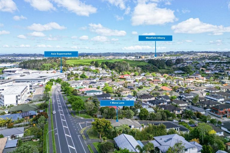 Photo of property in 1 Mana Lane, Pinehill, Auckland, 0632