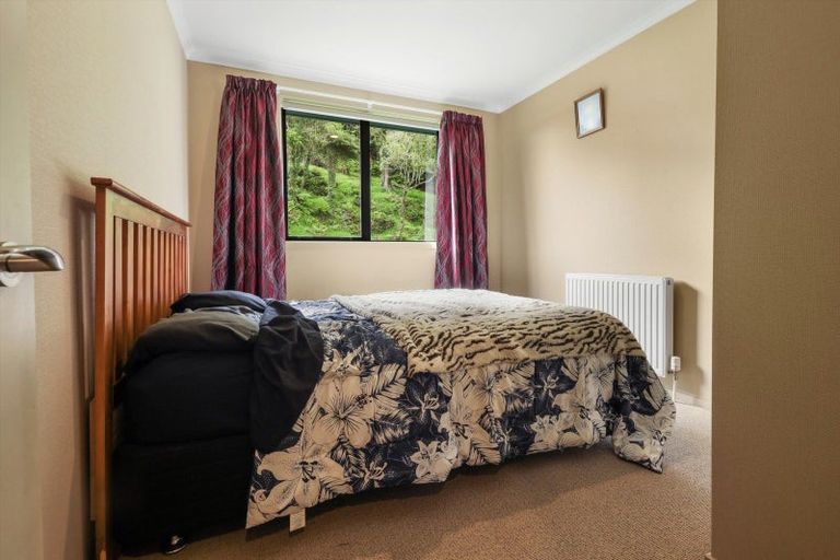 Photo of property in 139 Te Mahoe Road, Mokau, 4376