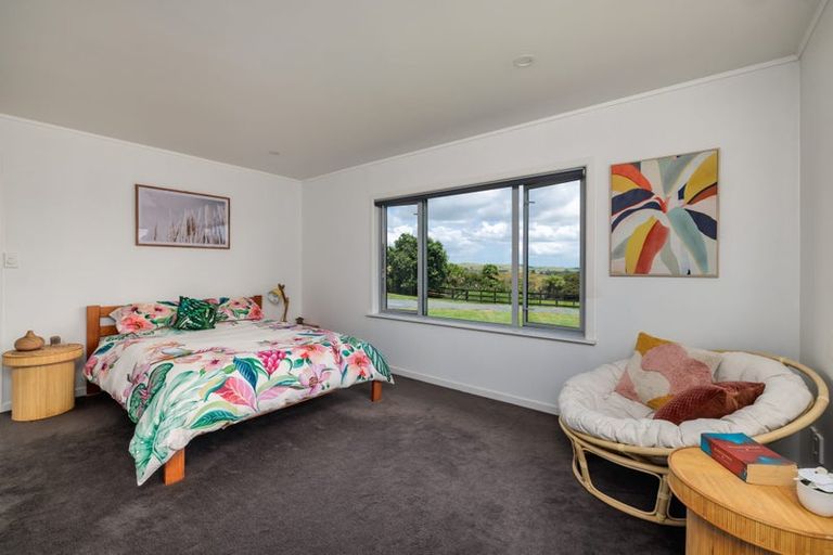 Photo of property in 6 Te Pahi River Drive, Paparoa, Maungaturoto, 0583