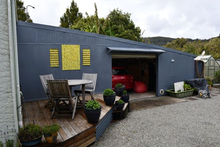 Photo of property in 8 Gladstone Street, Seddonville, Westport, 7891