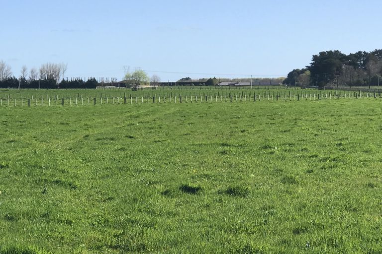 Photo of property in 55 The Strand, Fitzherbert, Palmerston North, 4410