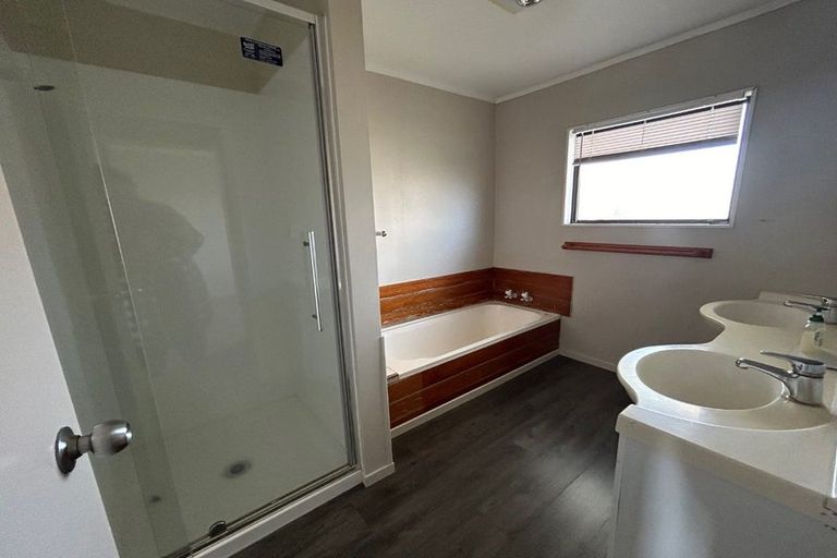 Photo of property in 264a Gravatt Road, Papamoa Beach, Papamoa, 3118