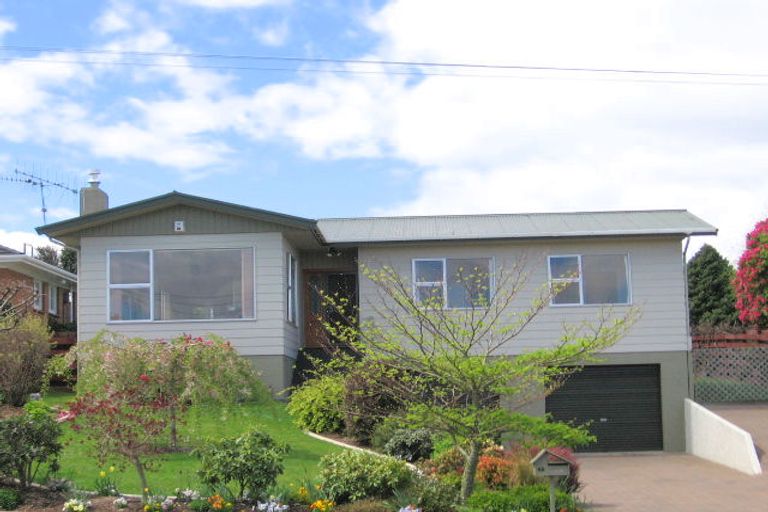 Photo of property in 62 Tamatea Road, Taupo, 3330