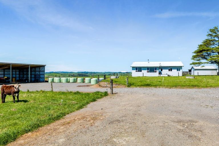 Photo of property in 1 Clarke Road, Huirangi, New Plymouth, 4373