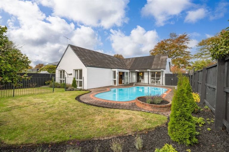 Photo of property in 328 Waimairi Road, Ilam, Christchurch, 8041