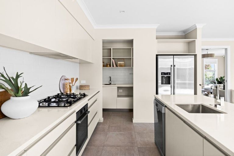 Photo of property in 11 Margaret Avenue, Havelock North, 4130