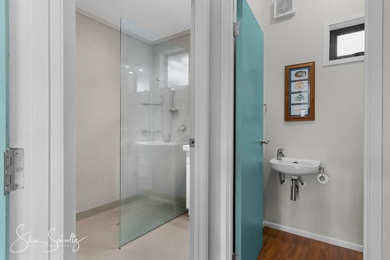 Photo of property in 8 Montaine Place, Maungaturoto, 0520