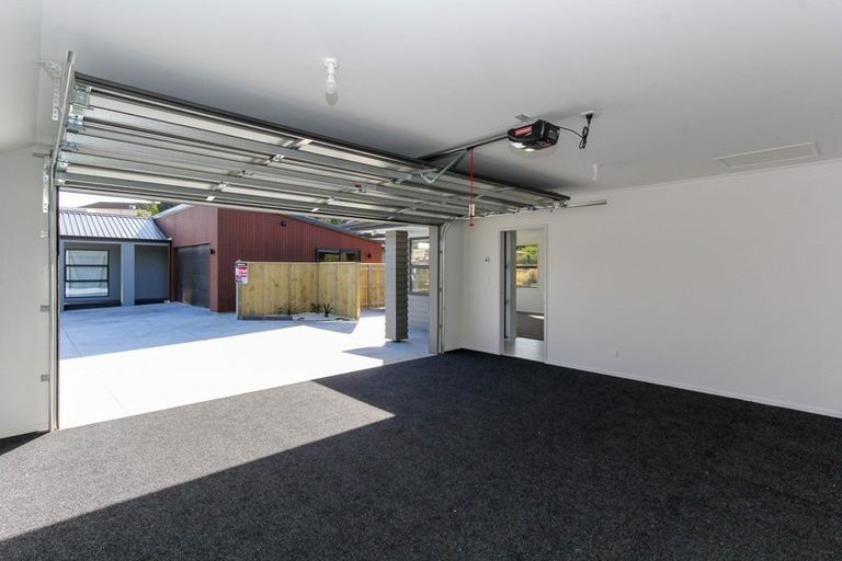 Photo of property in 5 Mackillop Way, Brooklands, New Plymouth, 4310