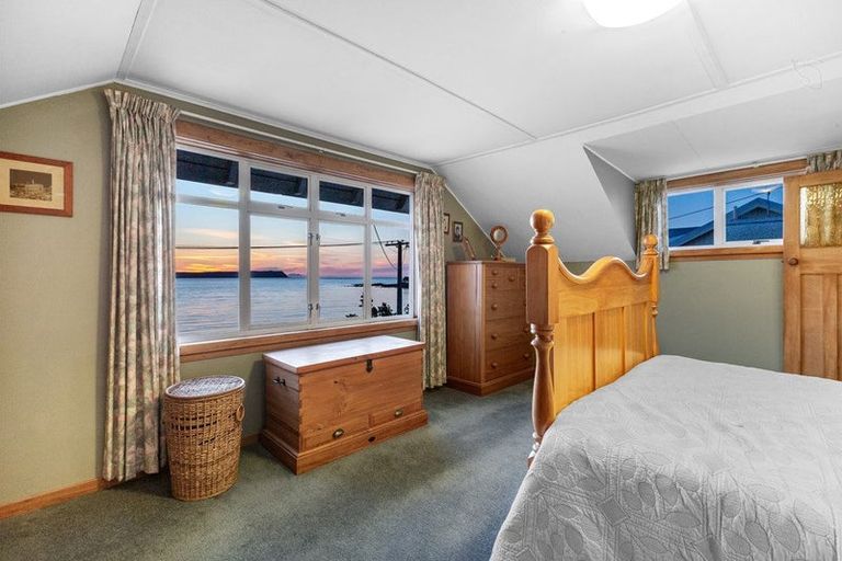 Photo of property in 32 Steyne Avenue, Plimmerton, Porirua, 5026