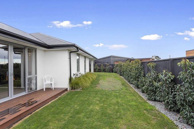 Photo of property in 15 Westpark Boulevard, Rangiora, 7400