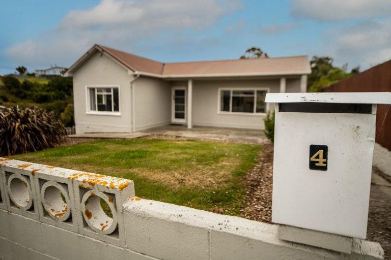 Photo of property in 4 Stevenson Street, Balclutha, 9230