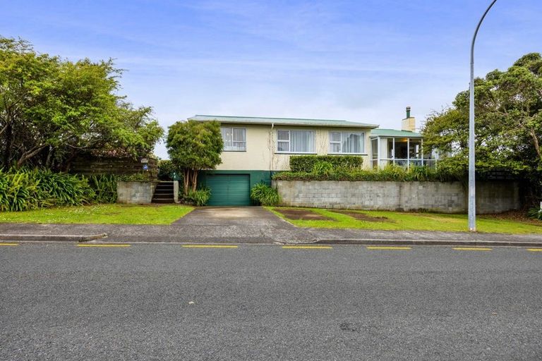 Photo of property in 46 Browne Street, Waitara, 4320
