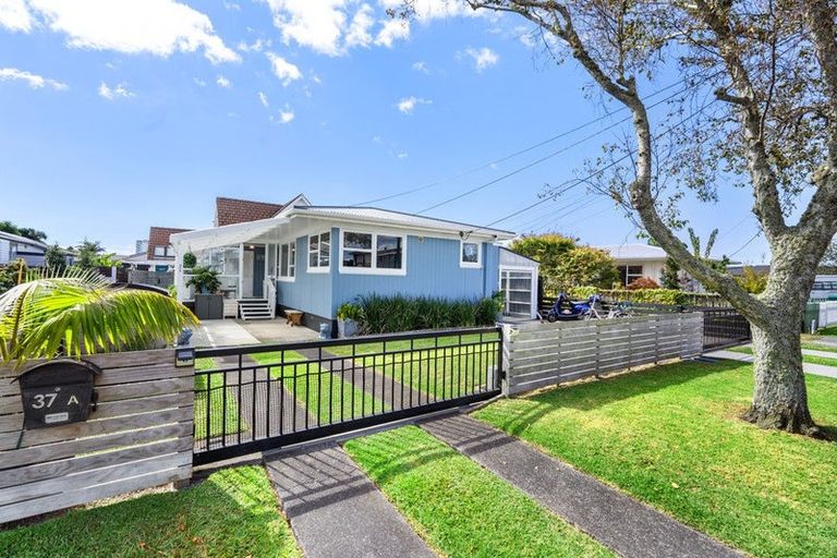 Photo of property in 37a Hatton Road, Orewa, 0931