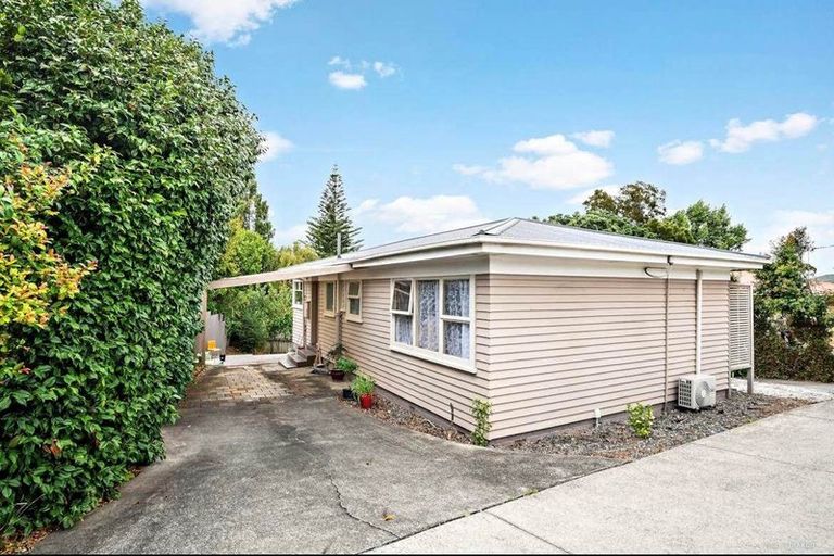 Photo of property in 3 Dell Way, Bucklands Beach, Auckland, 2014