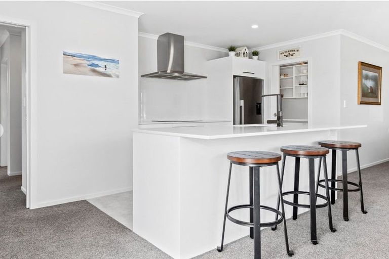 Photo of property in 1 Unicorn Lane, Papamoa, 3118