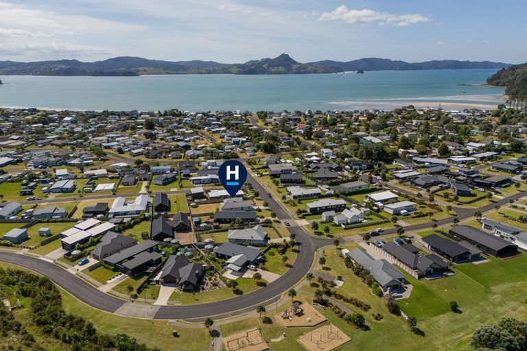 Photo of property in 43 Longreach Drive, Cooks Beach, Whitianga, 3591