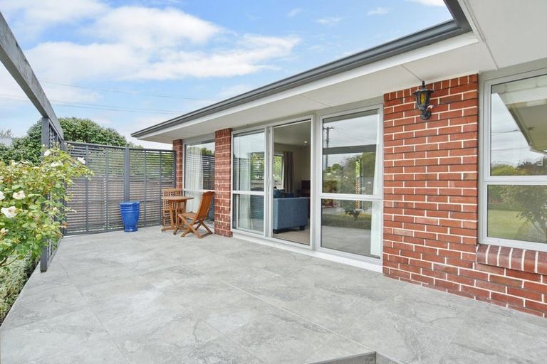 Photo of property in 4 Mcfaddens Road, St Albans, Christchurch, 8052