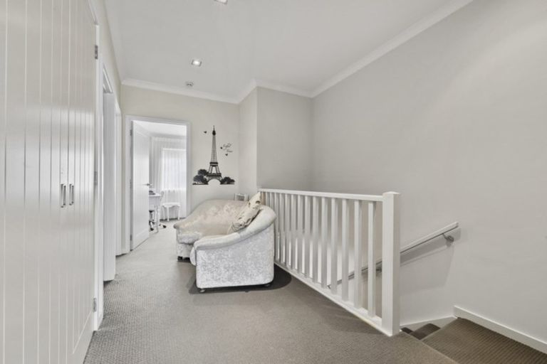 Photo of property in 7 Kensington Drive, Orewa, 0931