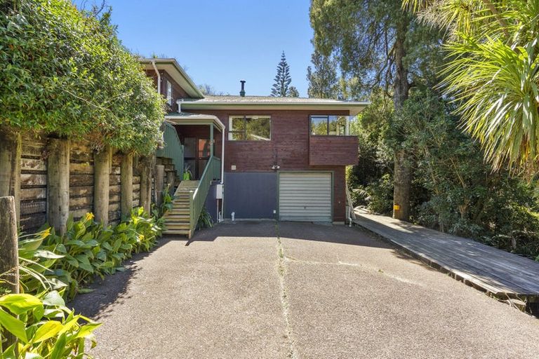 Photo of property in 1/27 Flavia Close, Torbay, Auckland, 0630