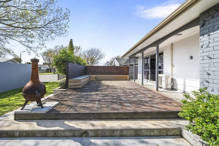 Photo of property in 7 Chadwick Place, Highbury, Palmerston North, 4412