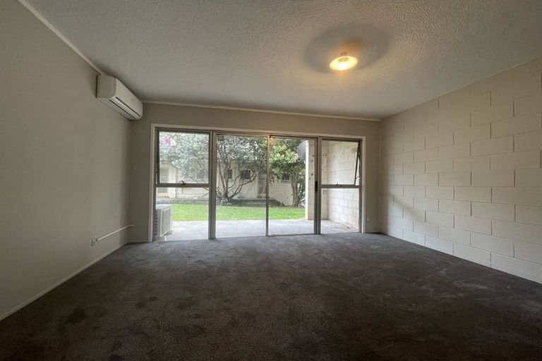 Photo of property in 2/20 Atkinson Avenue, Otahuhu, Auckland, 1062
