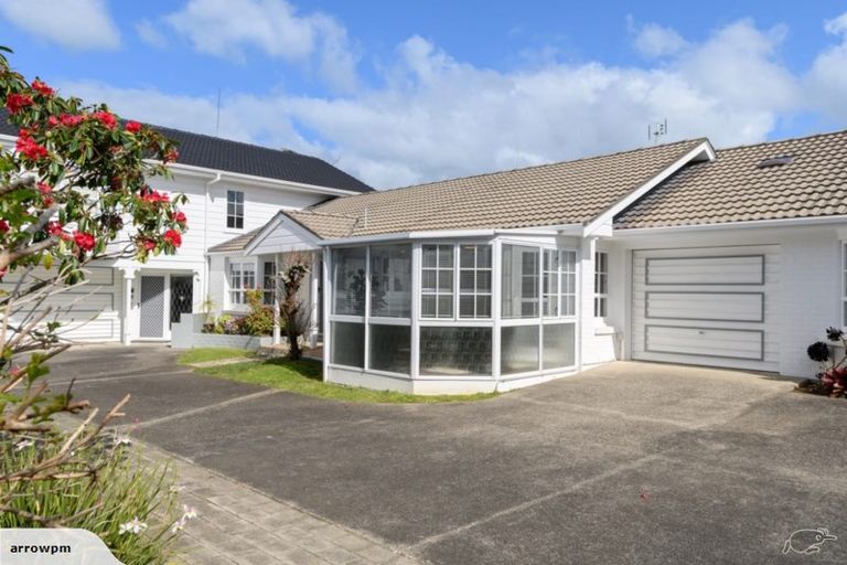 Photo of property in 2/8 Pierce Road, Milford, Auckland, 0620