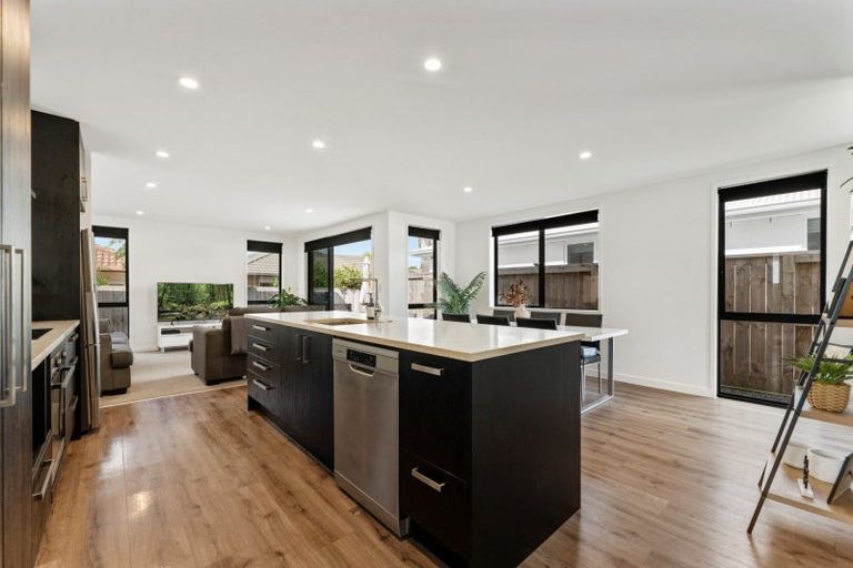 Photo of property in 11 Maara Close, Papamoa Beach, Papamoa, 3118