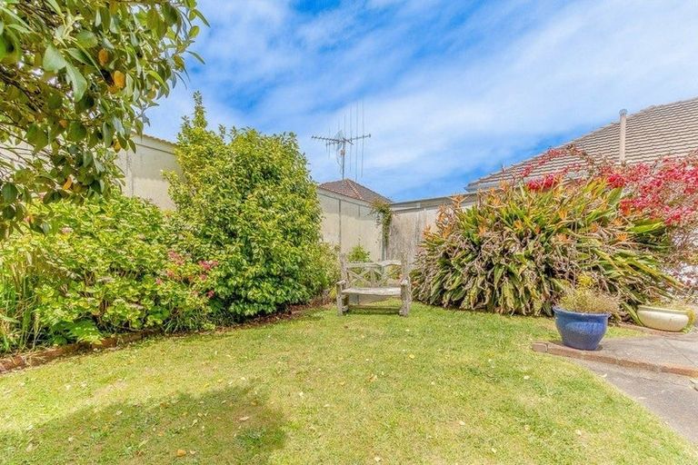 Photo of property in 16 Toi Street, Tawhero, Whanganui, 4501