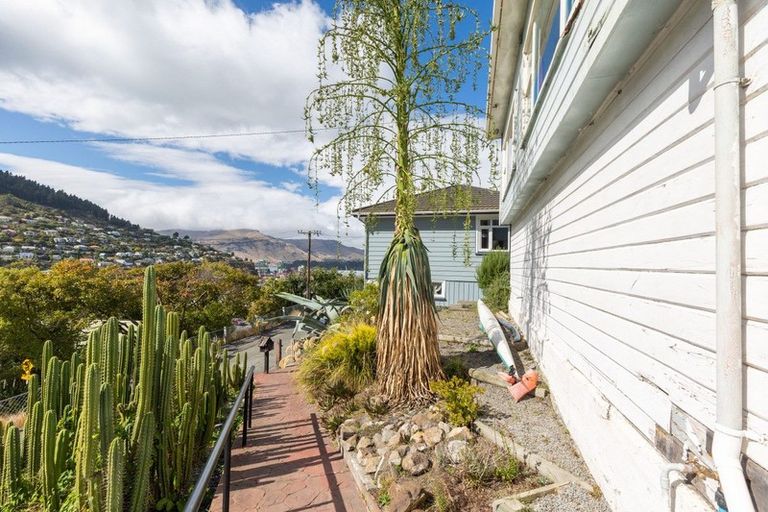 Photo of property in 13 Hawkhurst Road, Lyttelton, 8082