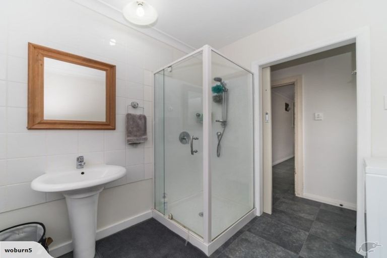 Photo of property in 33 Thomson Street, West End, Palmerston North, 4412