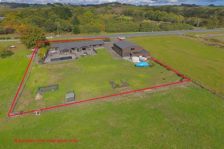 Photo of property in 648 Kahikatea Flat Road, Waitoki, Kaukapakapa, 0871