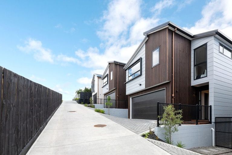 Photo of property in 42c Gordon Avenue, Milford, Auckland, 0620