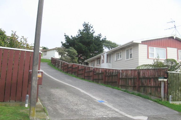 Photo of property in 37 Beaumaris Crescent, Ascot Park, Porirua, 5024