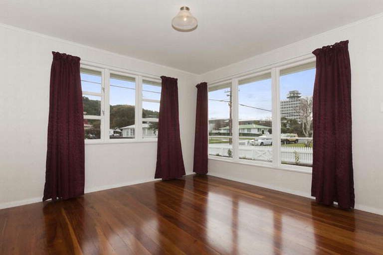 Photo of property in 178 Taita Drive, Avalon, Lower Hutt, 5011
