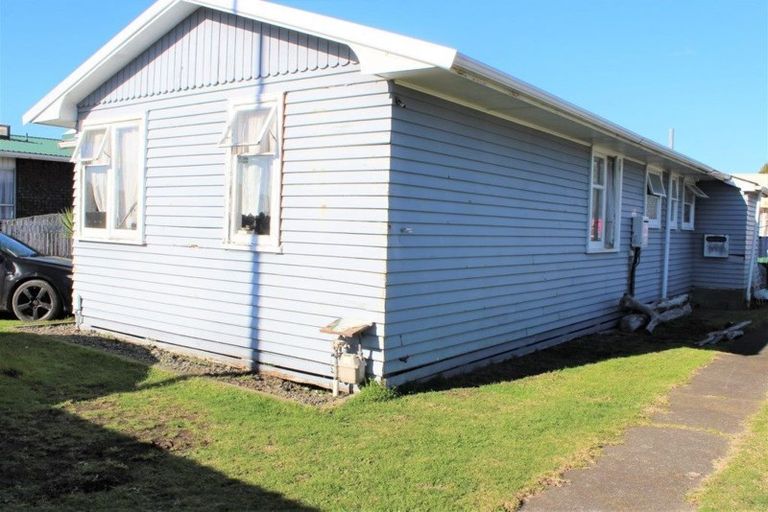 Photo of property in 62 Mosston Road, Castlecliff, Whanganui, 4501