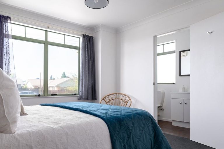 Photo of property in 52 Byron Street, Leamington, Cambridge, 3432