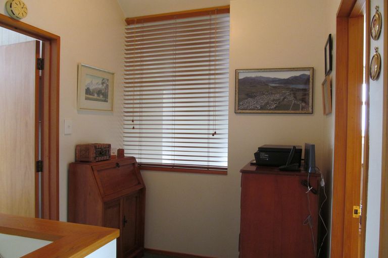 Photo of property in 20 Craig Place, Bridge Hill, Alexandra, 9320