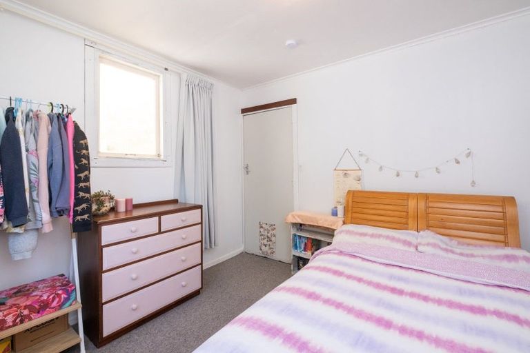 Photo of property in 323 Clifton Road, Te Awanga, 4102