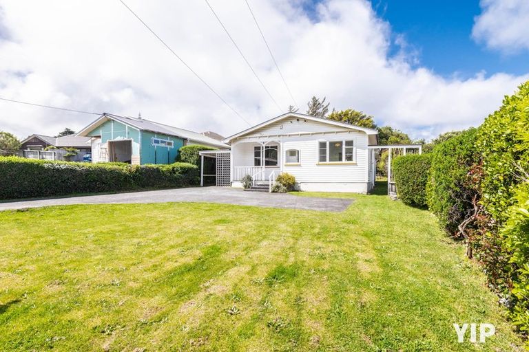 Photo of property in 67 Clifford Road, Johnsonville, Wellington, 6037