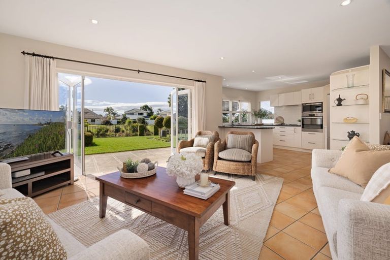 Photo of property in 6 Sovereign Drive, Papamoa Beach, Papamoa, 3118