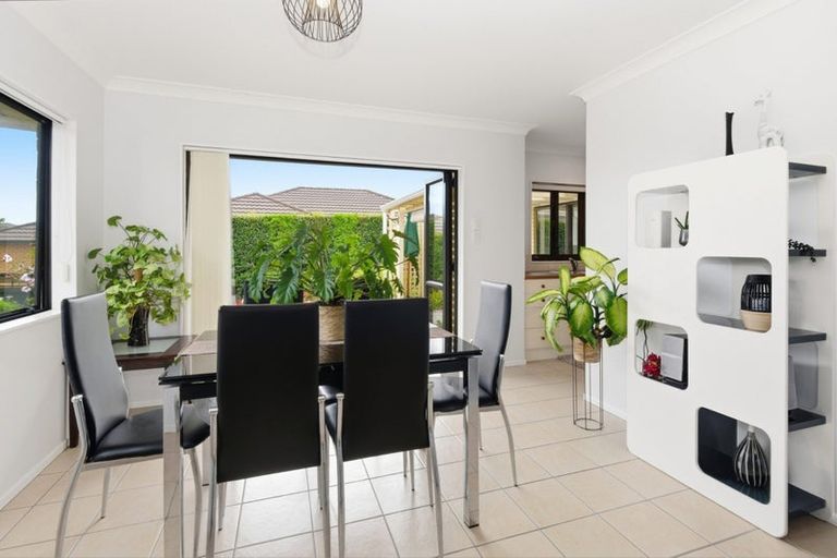 Photo of property in 11 Maurton Place, Onerahi, Whangarei, 0110