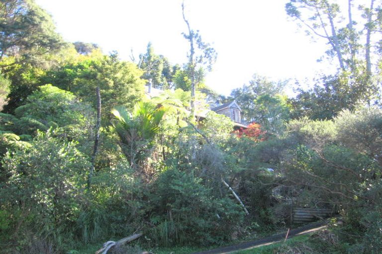 Photo of property in 181 Laingholm Drive, Laingholm, Auckland, 0604